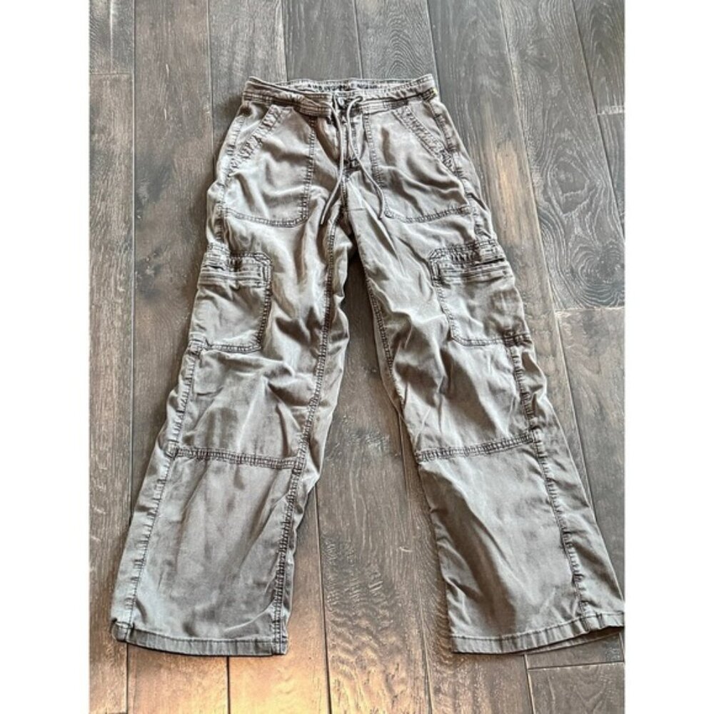 American Eagle cargo pants wide leg size 000